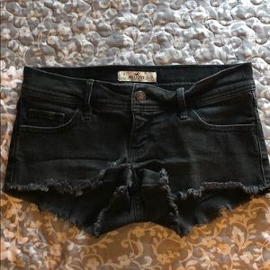 Hollister Low rise shorts❣️